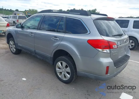 2010 Subaru Outback 2.5I Premium z USA, uszkodzony, nr VIN 4S4BRBCC7A3317298